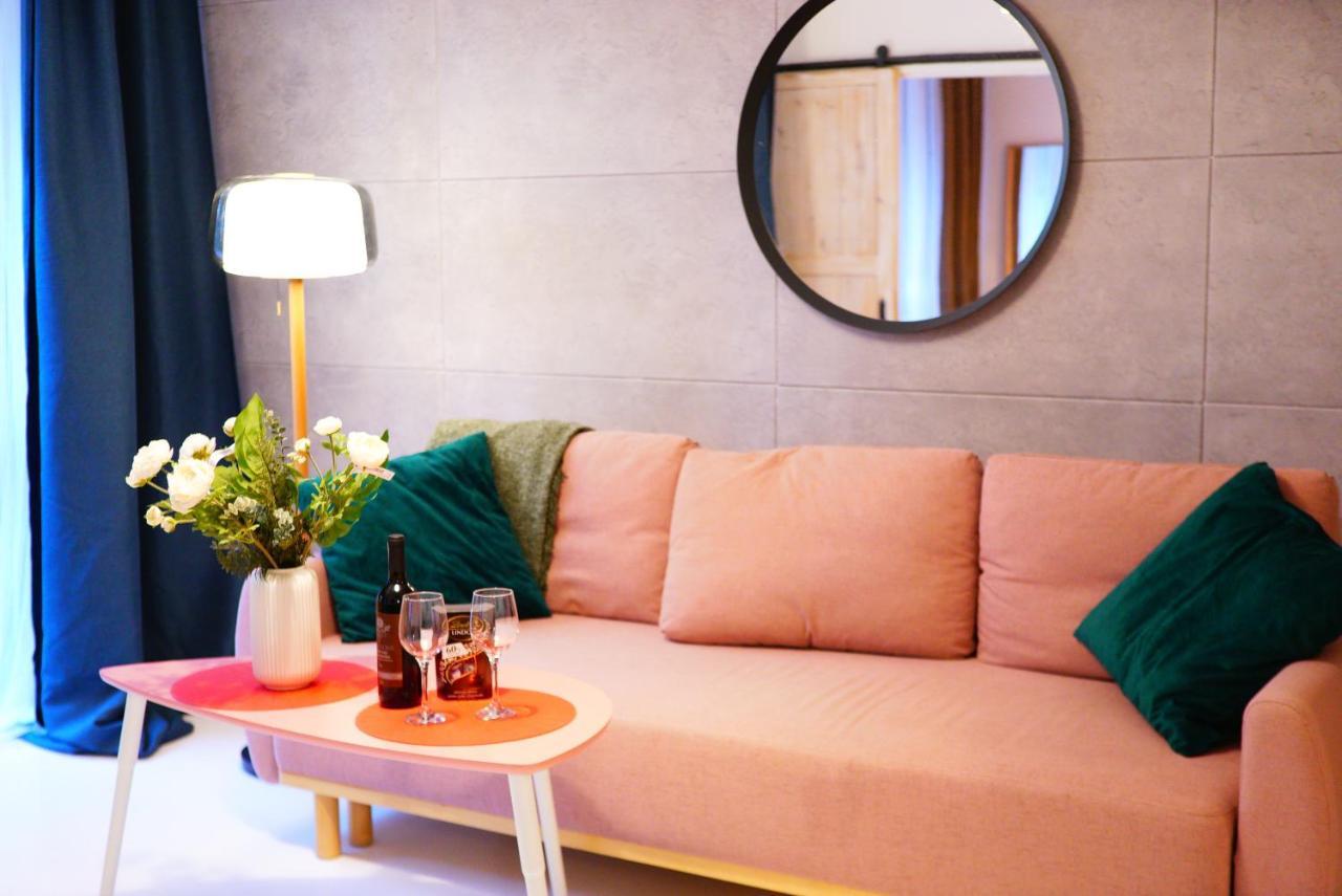 P&O Serviced Apartments Kinowa 바르샤바 외부 사진